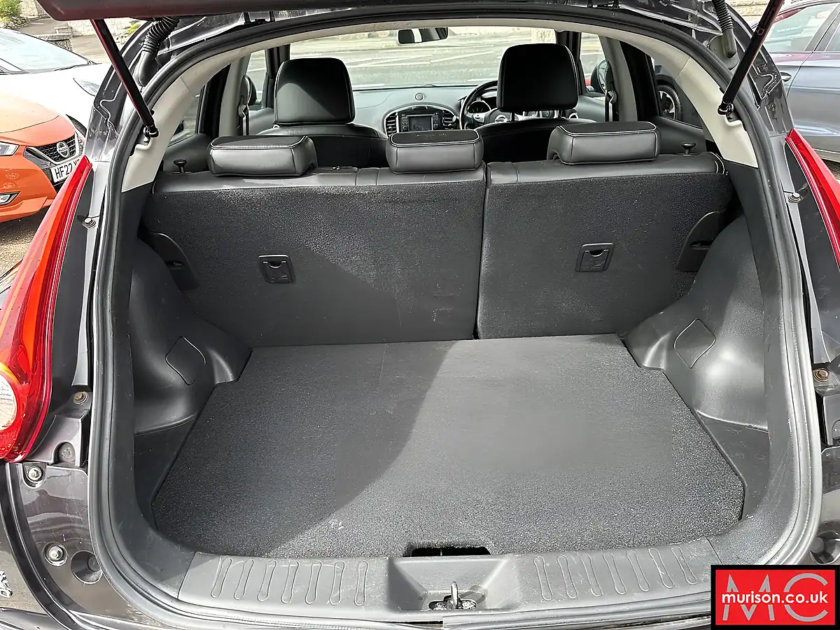 Used 2012 Nissan Juke Shiro Black - Interior and Exterior details 11