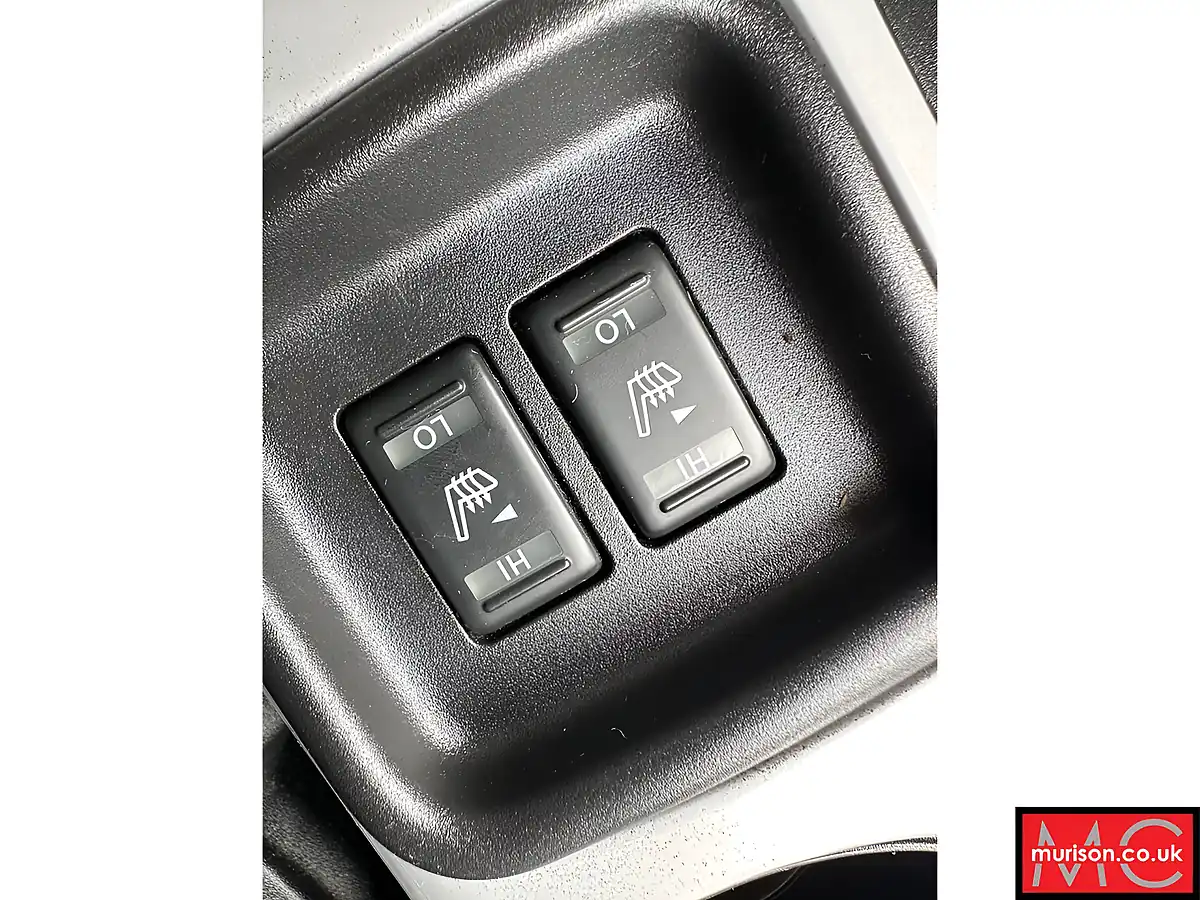 Used 2012 Nissan Juke Shiro Black - Interior and Exterior details 19