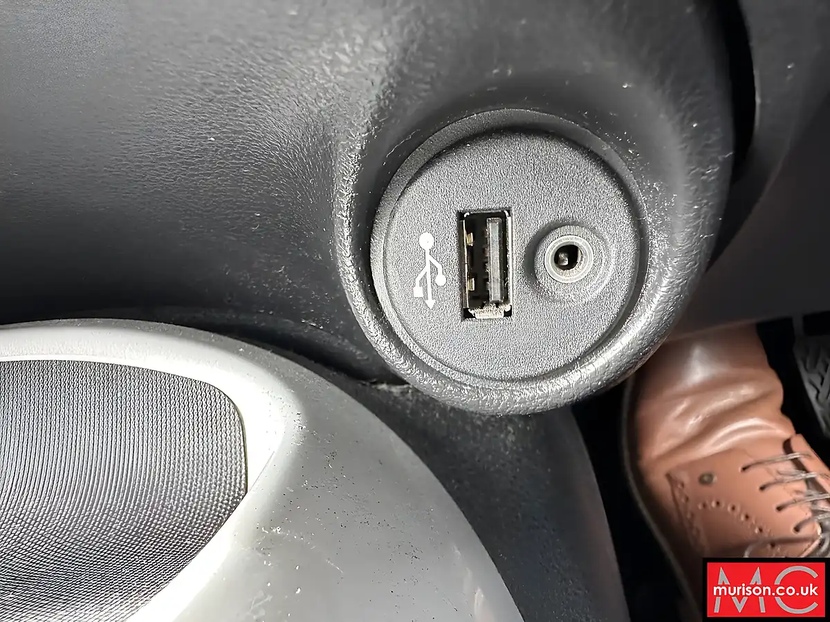 Used 2012 Nissan Juke Shiro Black - Interior and Exterior details 20