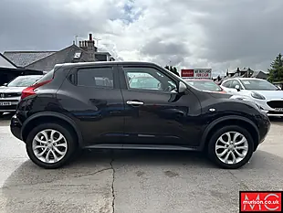 Used 2012 Nissan Juke Shiro Black - Interior and Exterior details 5