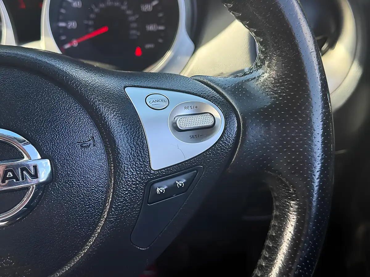 Used 2012 Nissan Juke Tekna Grey - Interior and Exterior details 14