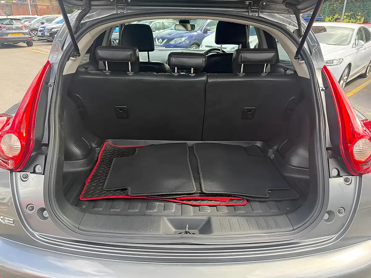Used 2012 Nissan Juke Tekna Grey - Interior and Exterior details 18