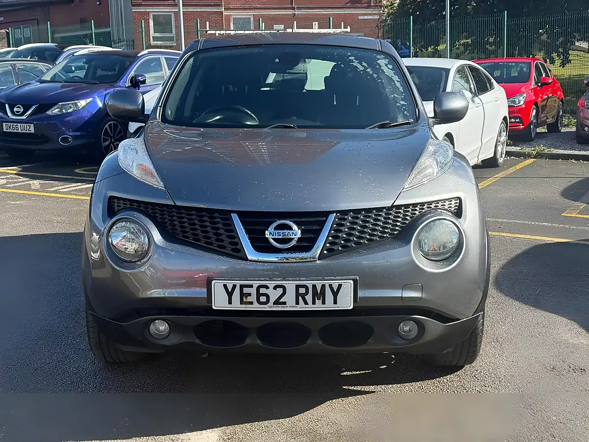Used 2012 Nissan Juke Tekna Grey - Interior and Exterior details 2