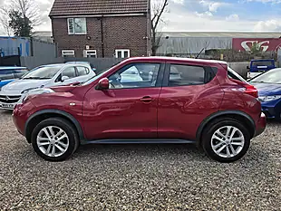 Used 2012 Nissan Juke Tekna Red - Interior and Exterior details 6