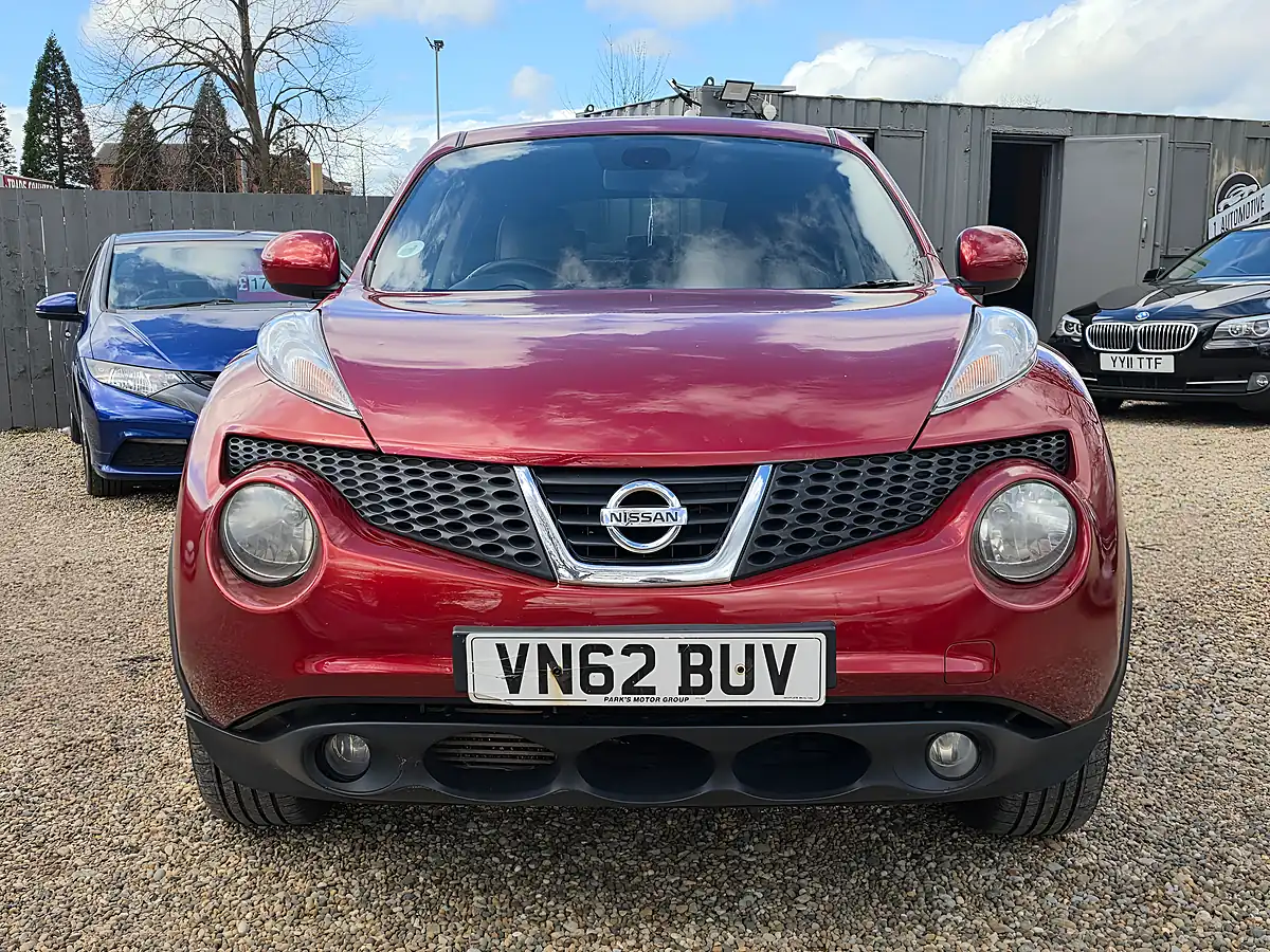 Used 2012 Nissan Juke Tekna Red - Interior and Exterior details 8