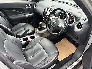 Used 2012 Nissan Juke Tekna Silver - Interior and Exterior details 9