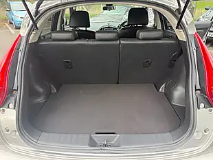 Used 2012 Nissan Juke Tekna Silver - Interior and Exterior details 10
