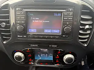 Used 2012 Nissan Juke Tekna Silver - Interior and Exterior details 14