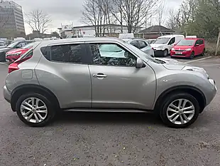 Used 2012 Nissan Juke Tekna Silver - Interior and Exterior details 7