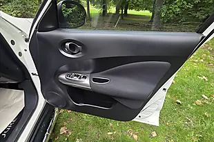 Used 2012 Nissan Juke Visia Pearl White - Interior and Exterior details 17
