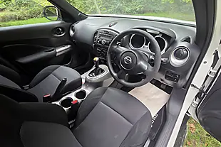 Used 2012 Nissan Juke Visia Pearl White - Interior and Exterior details 18