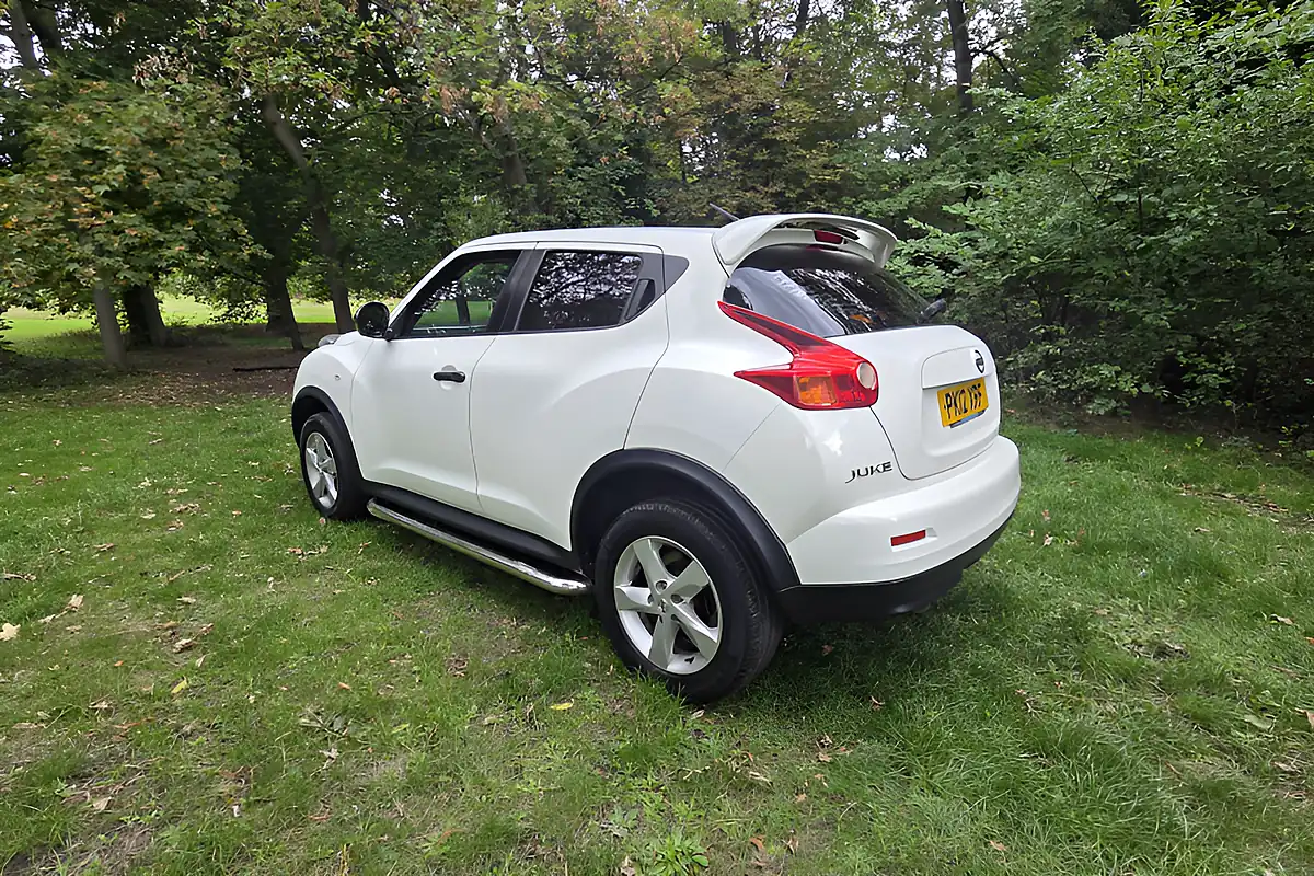 Used 2012 Nissan Juke Visia Pearl White - Interior and Exterior details 5