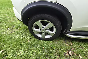 Used 2012 Nissan Juke Visia Pearl White - Interior and Exterior details 9