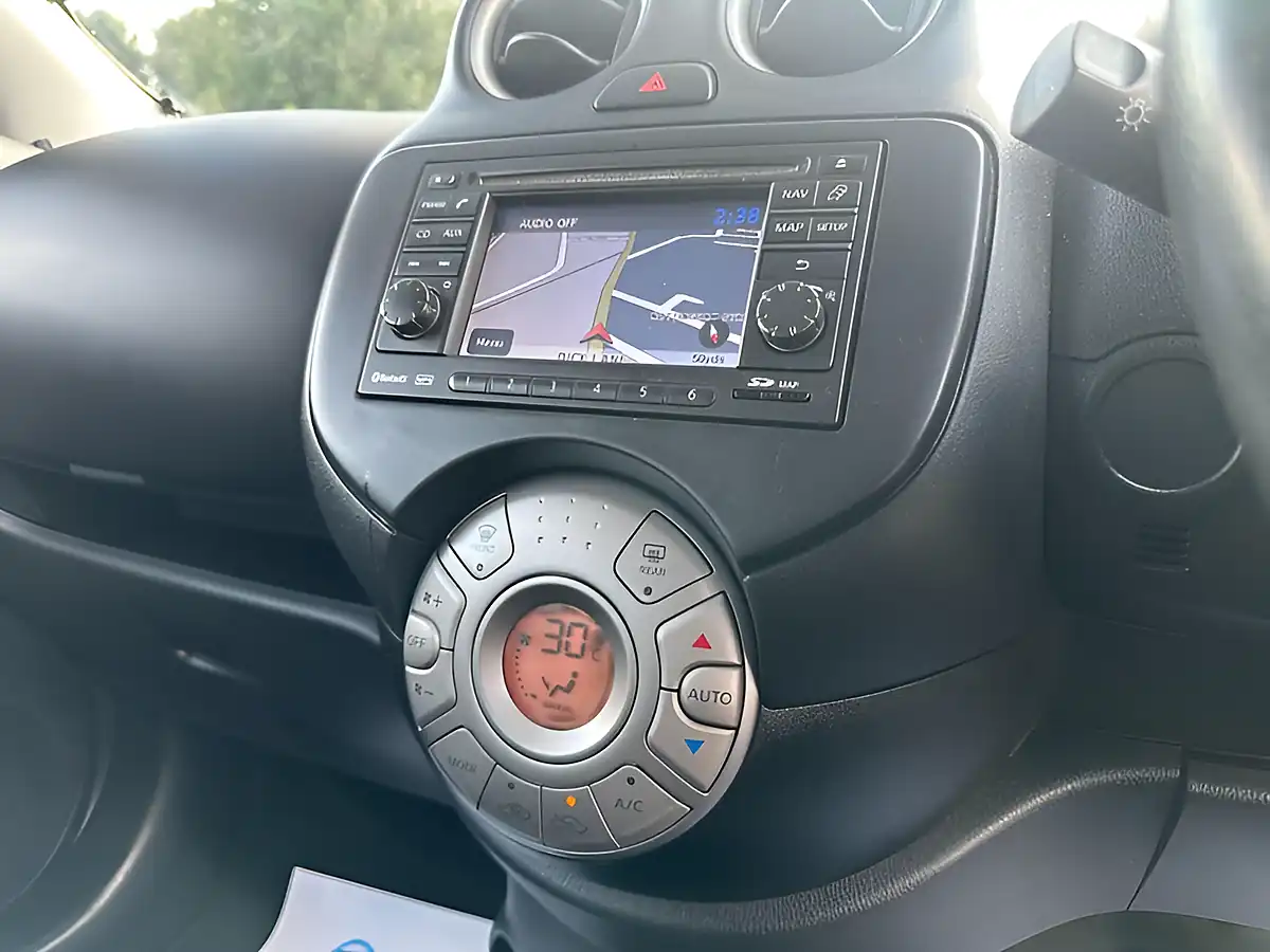 Used 2012 Nissan Micra Tekna White - Interior and Exterior details 15