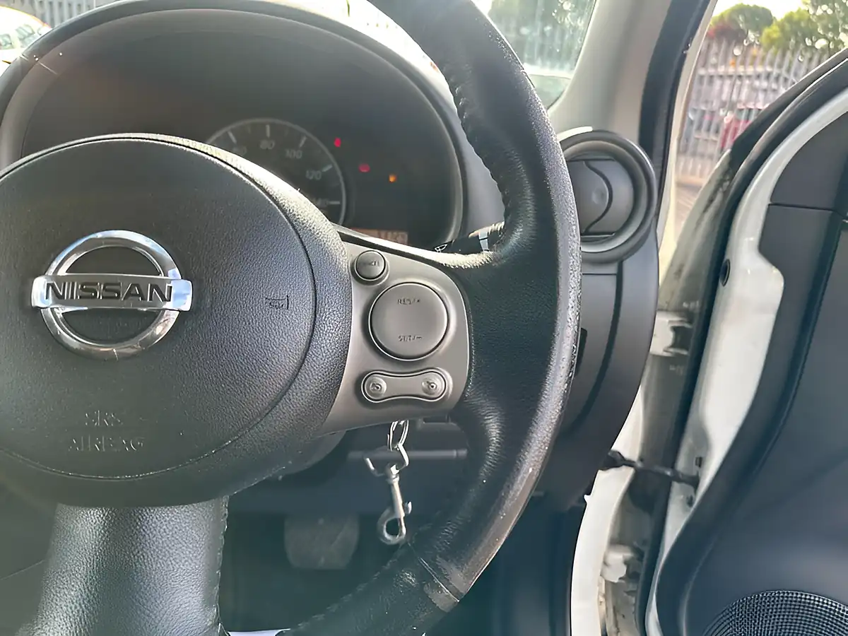 Used 2012 Nissan Micra Tekna White - Interior and Exterior details 17