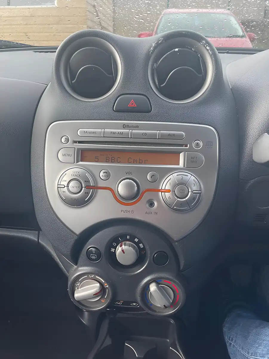 Used 2012 Nissan Micra Visia Silver - Interior and Exterior details 8