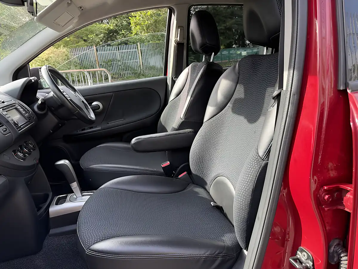 Used 2012 Nissan Note N Tec + Red - Interior and Exterior details 7