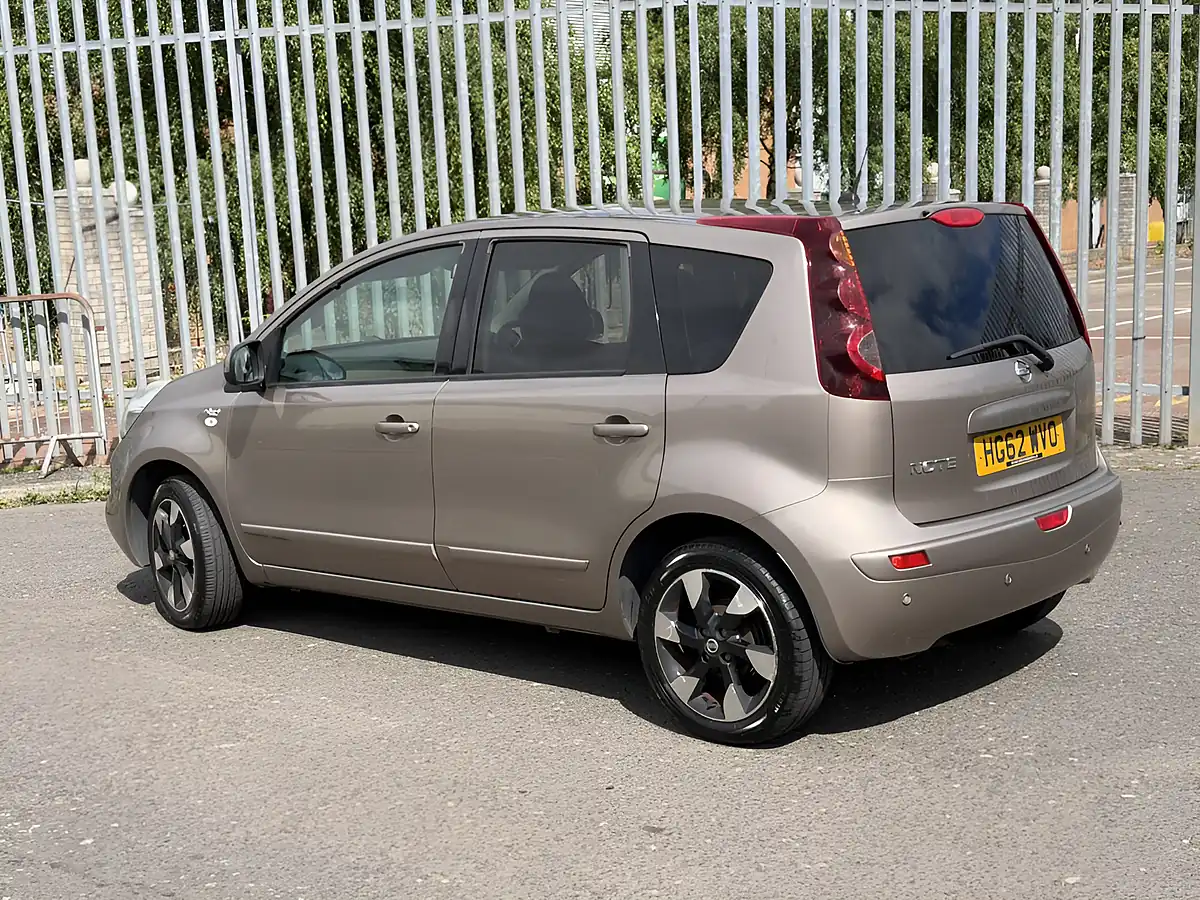 Used 2012 Nissan Note Tekna Plus Grey - Interior and Exterior details 3