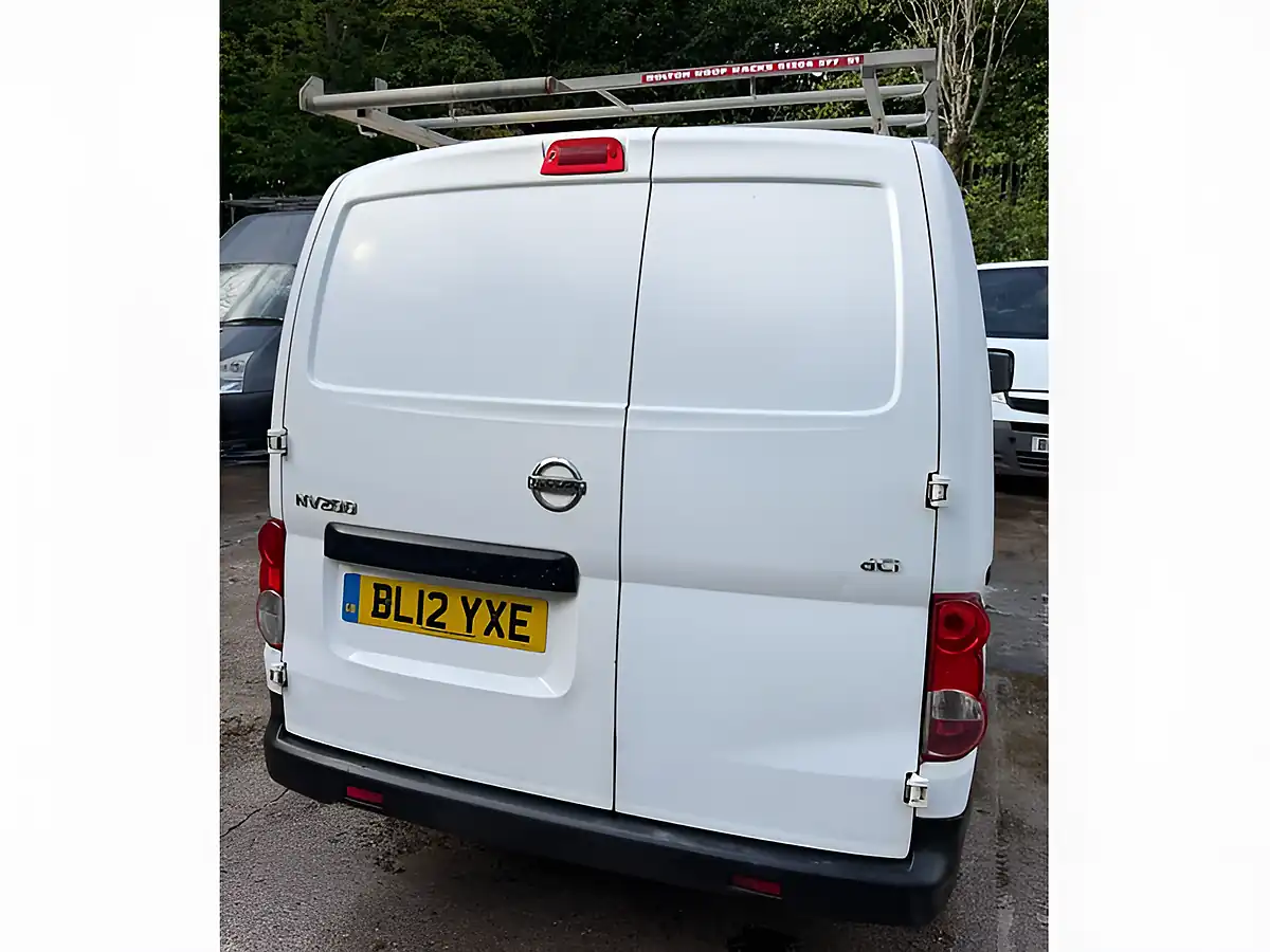 Used 2012 Nissan NV200 Se White - Interior and Exterior details 11