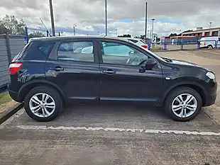 Used 2012 Nissan Qashqai Acenta Black - Interior and Exterior details 2