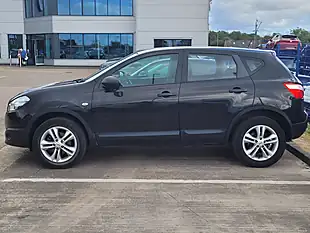 Used 2012 Nissan Qashqai Acenta Black - Interior and Exterior details 5