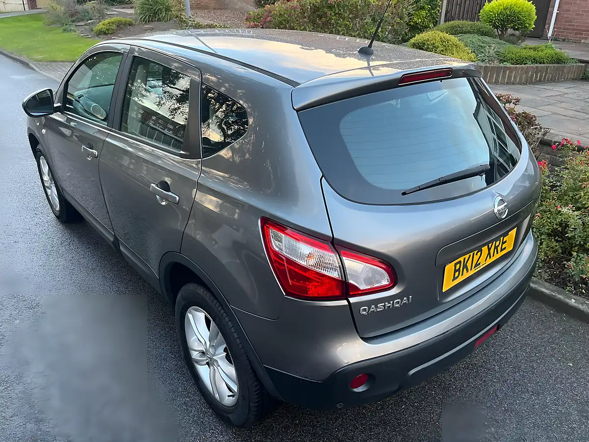 Used 2012 Nissan Qashqai Acenta Grey - Interior and Exterior details 4
