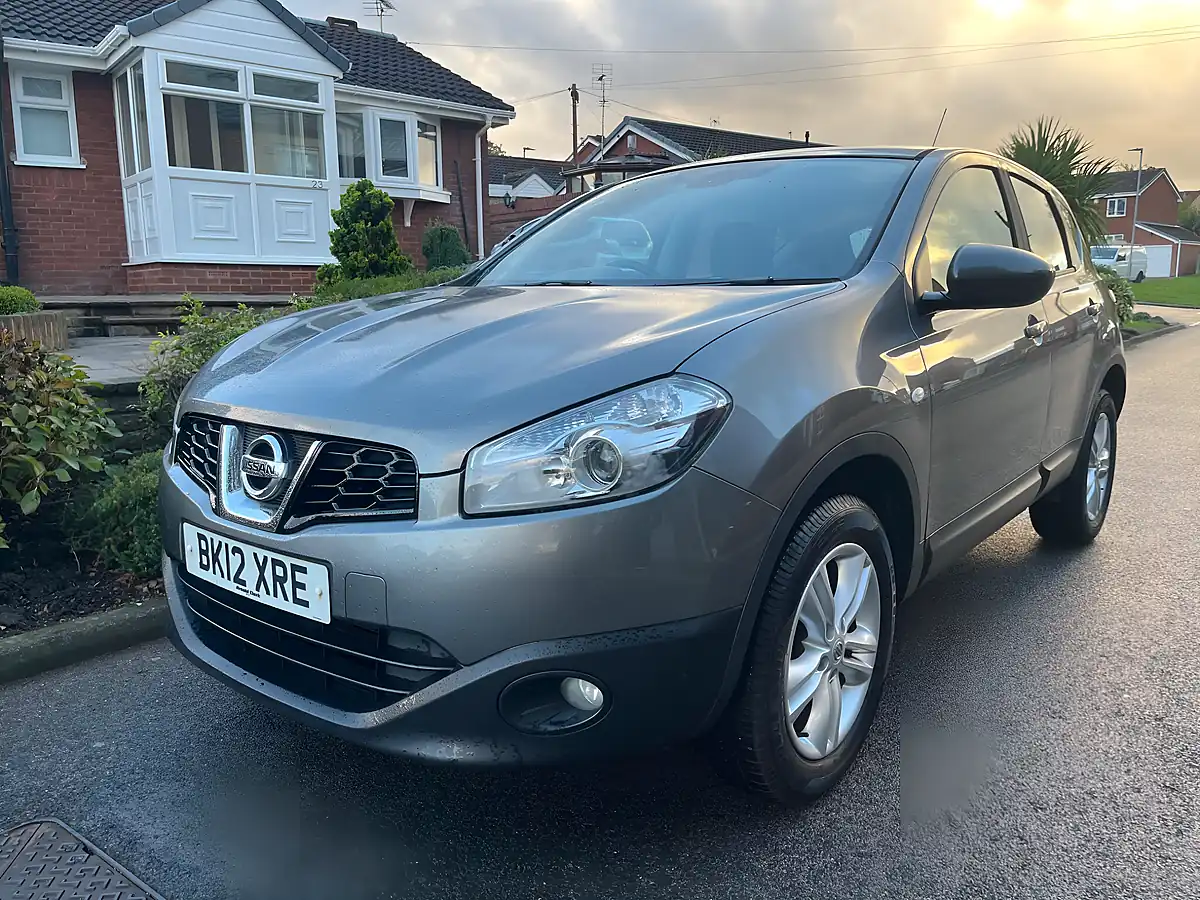 Used 2012 Nissan Qashqai Acenta Grey - Interior and Exterior details 7