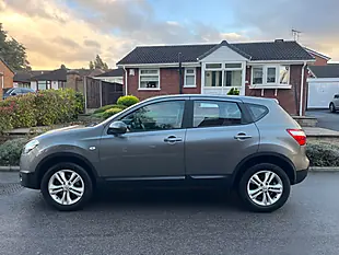 Used 2012 Nissan Qashqai Acenta Grey - Interior and Exterior details 9