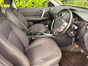 Used 2012 Nissan Qashqai Acenta Red - Interior and Exterior details 14