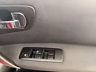 Used 2012 Nissan Qashqai Acenta Red - Interior and Exterior details 16