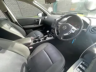 Used 2012 Nissan Qashqai Acenta Silver - Interior and Exterior details 10