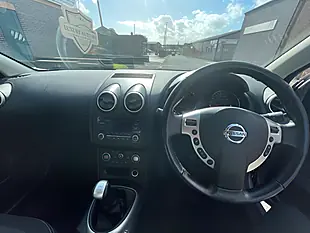 Used 2012 Nissan Qashqai Acenta Silver - Interior and Exterior details 15