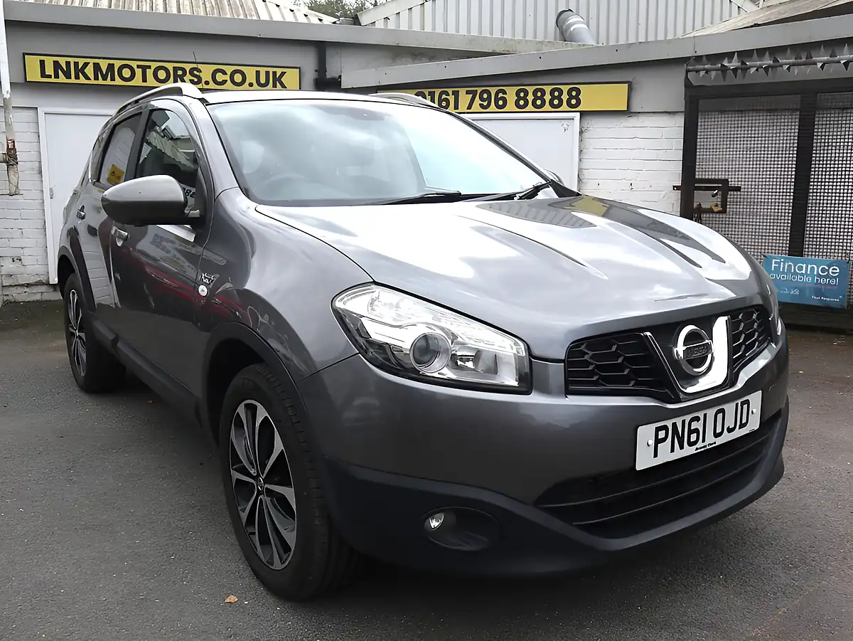Used 2012 Nissan Qashqai N-Tec+ Grey - Front View
