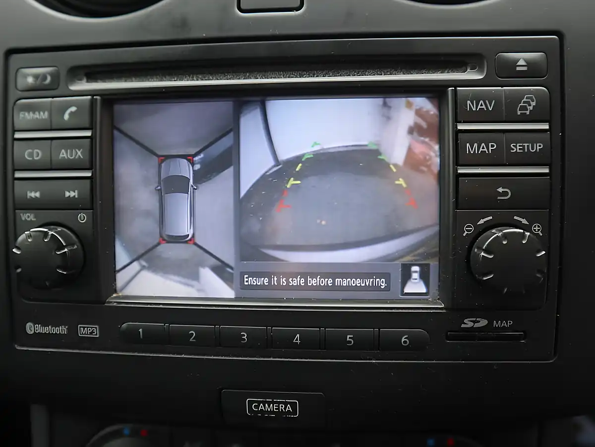 Used 2012 Nissan Qashqai N-Tec+ Grey - Interior and Exterior details 10