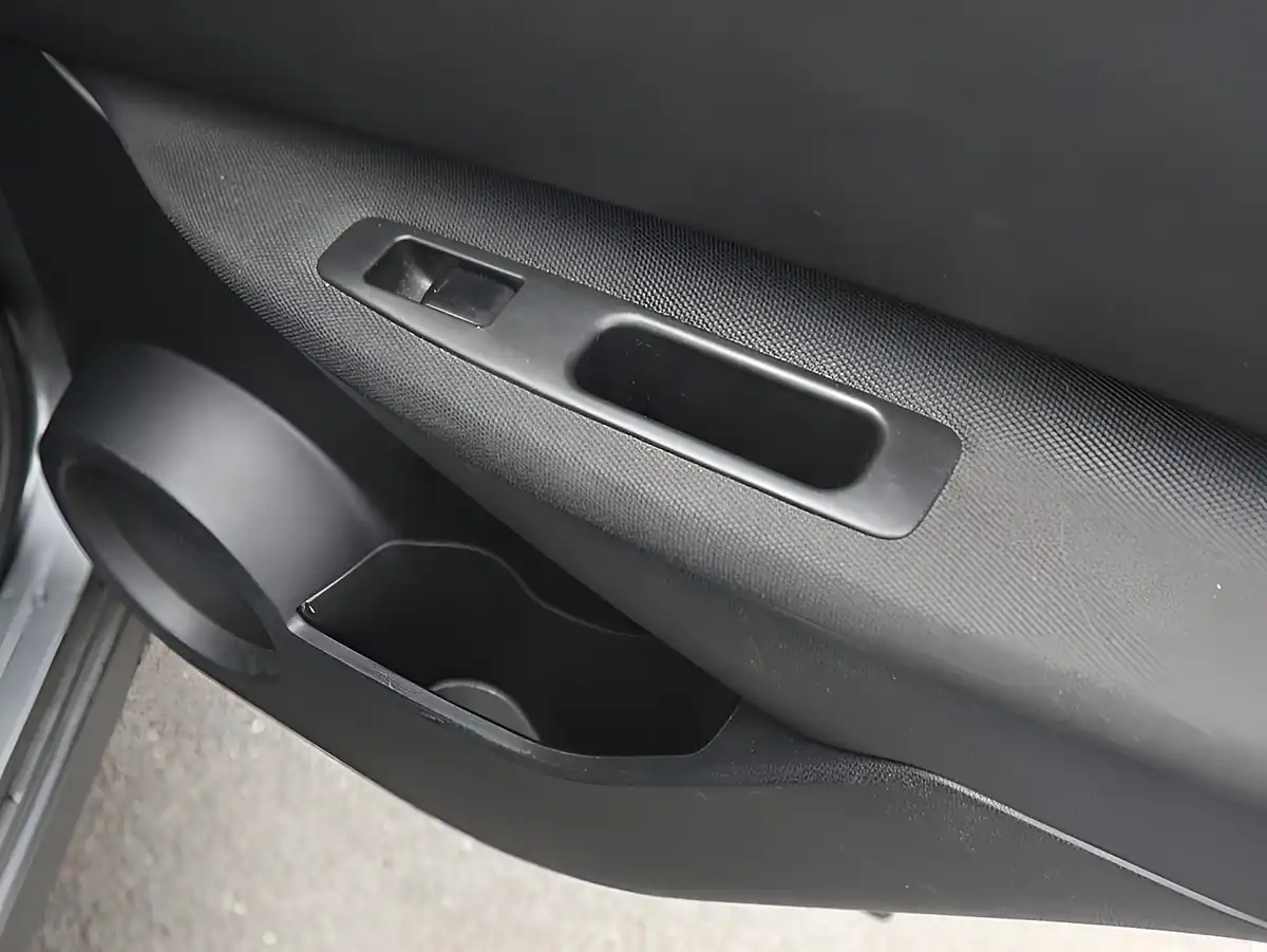 Used 2012 Nissan Qashqai N-Tec+ Grey - Interior and Exterior details 15