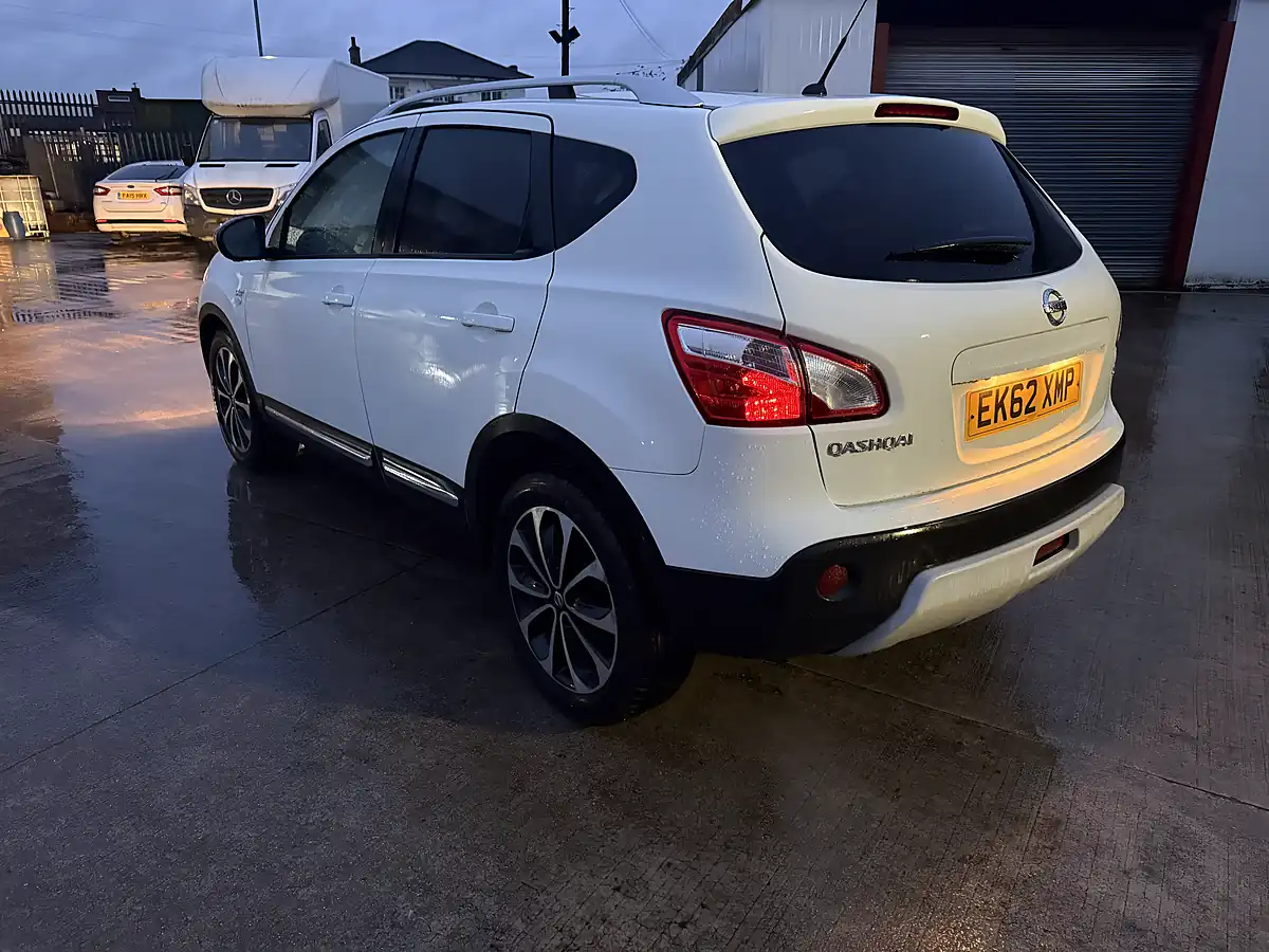 Used 2012 Nissan Qashqai N-Tec Plus Pearl White - Interior and Exterior details 4