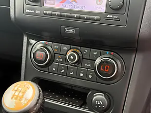 Used 2012 Nissan Qashqai N-Tec+ Red - Interior and Exterior details 17
