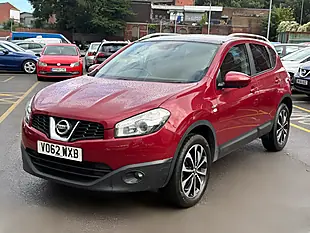 Used 2012 Nissan Qashqai N-Tec+ Red - Interior and Exterior details 4