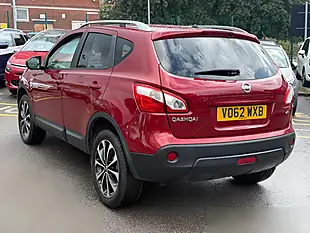 Used 2012 Nissan Qashqai N-Tec+ Red - Interior and Exterior details 5