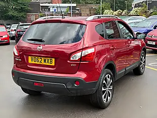 Used 2012 Nissan Qashqai N-Tec+ Red - Interior and Exterior details 8