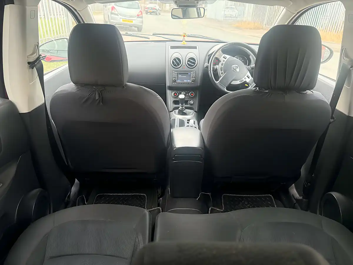 Used 2012 Nissan Qashqai N-Tec+ Red - Interior and Exterior details 13