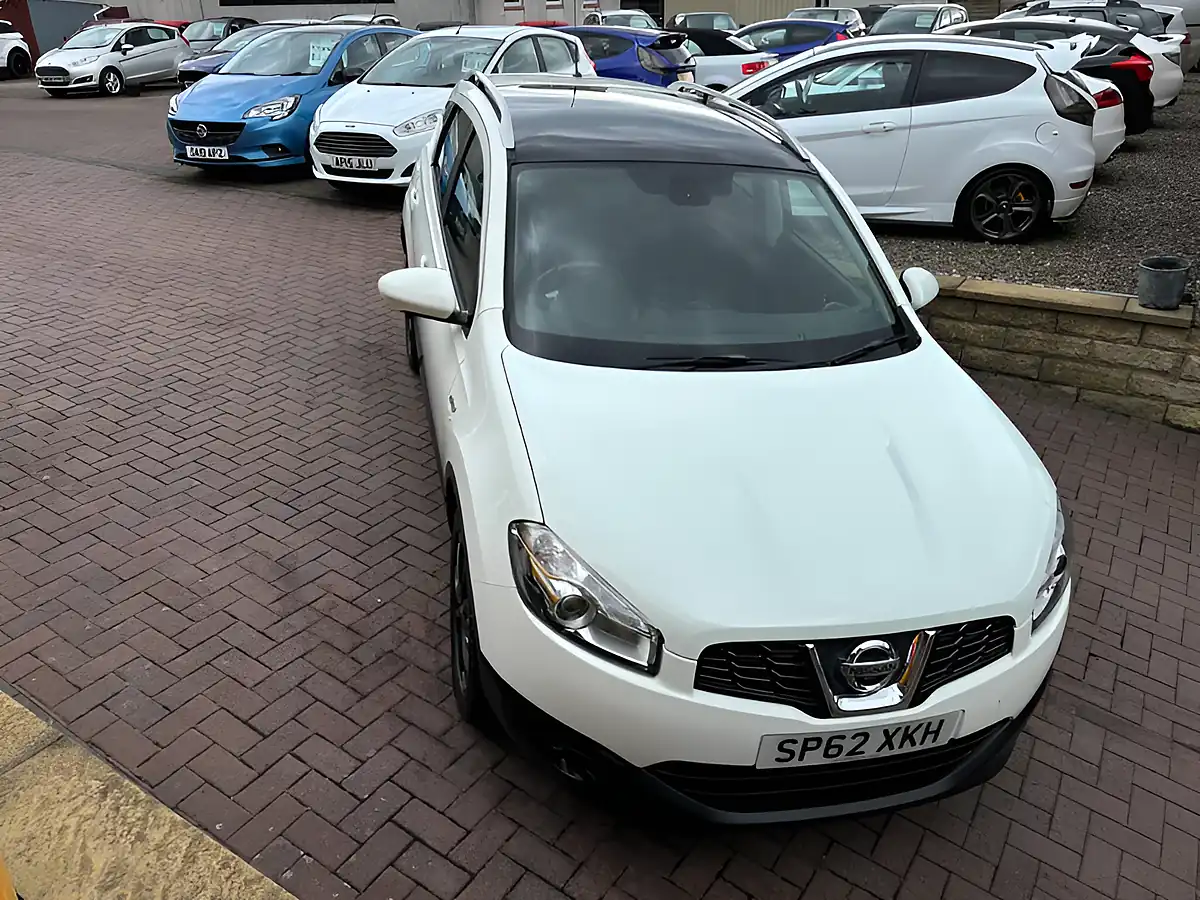 Used 2012 Nissan Qashqai N-Tec+ White - Interior and Exterior details 10