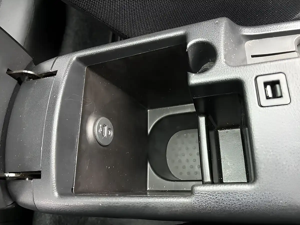 Used 2012 Nissan Qashqai N-Tec+ White - Interior and Exterior details 14