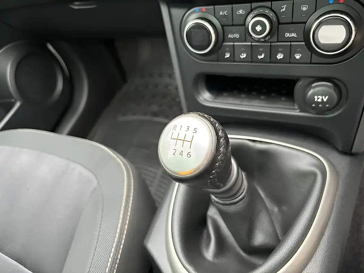 Used 2012 Nissan Qashqai N-Tec+ White - Interior and Exterior details 15