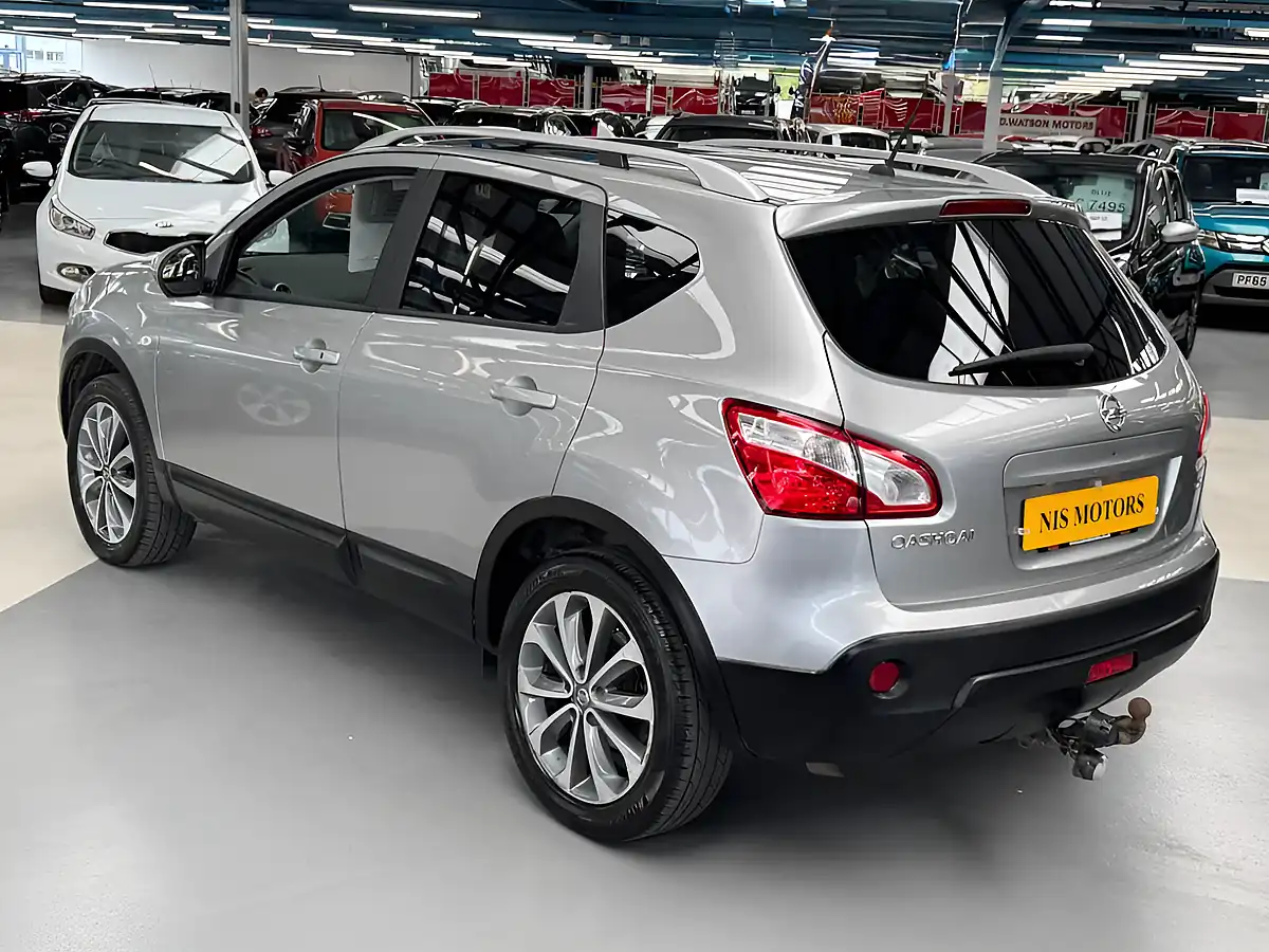 Used 2012 Nissan Qashqai Tekna Silver - Interior and Exterior details 2
