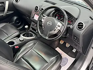 Used 2012 Nissan Qashqai Tekna Silver - Interior and Exterior details 3
