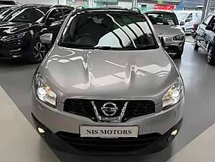 Used 2012 Nissan Qashqai Tekna Silver - Interior and Exterior details 6