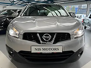 Used 2012 Nissan Qashqai Tekna Silver - Interior and Exterior details 7
