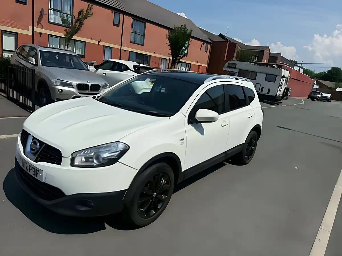Used 2012 Nissan Qashqai+2 N-Tec+ - Interior and Exterior details 10