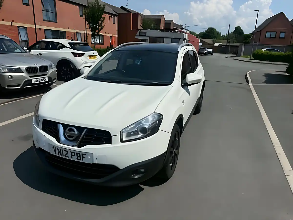 Used 2012 Nissan Qashqai+2 N-Tec+ - Interior and Exterior details 11